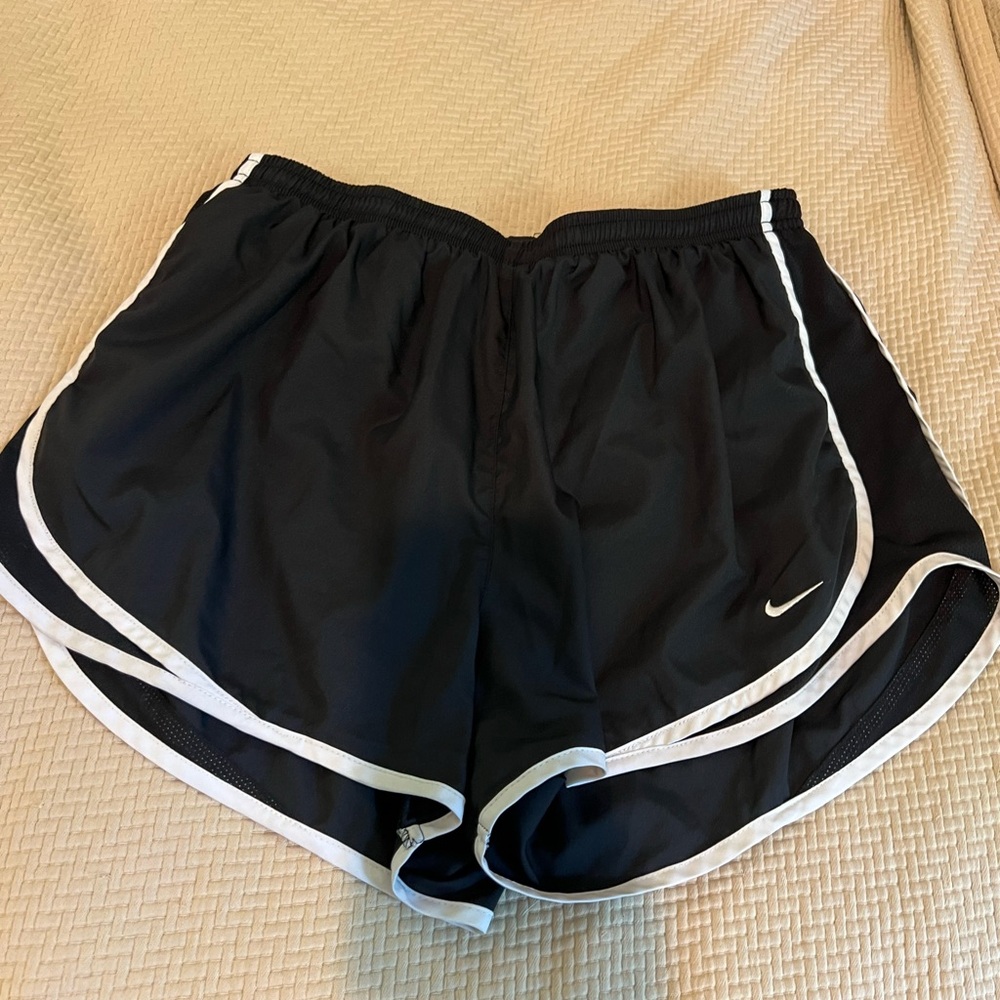 Nike Black and White Athletic Shorts Lightweight Running Design